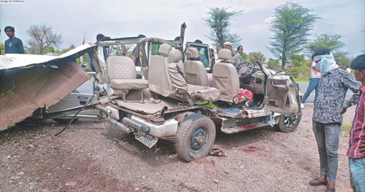 Three of family die in fatal accident near Sanwarad